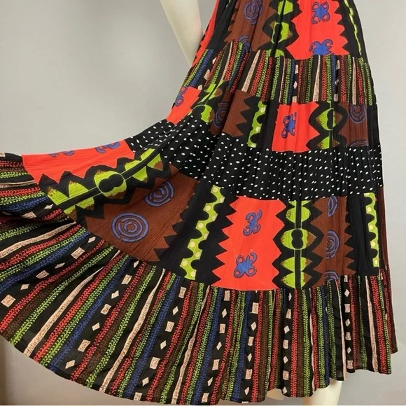 90’s Crinkle Crepe Maxi Dress – Boho Tribal Print Open Back - Picture 8 of 11